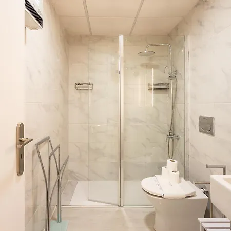 Of Principe Real Liberdade In The Heart Of With Private Parking Lisboa