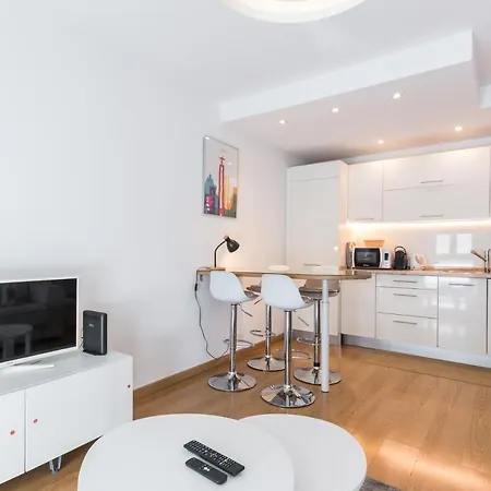 Of Principe Real Liberdade In The Heart Of With Private Parking Apartment *