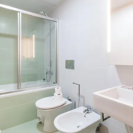 Of Principe Real Liberdade In The Heart Of With Private Parking Apartment *