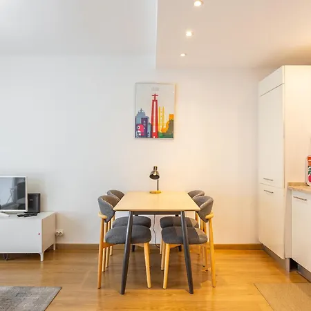 Of Principe Real Liberdade In The Heart Of With Private Parking 아파트