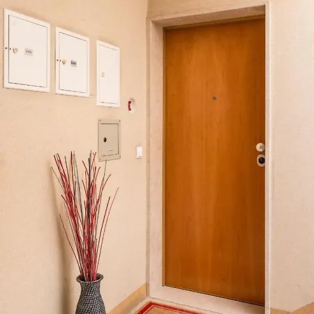 Apartment Of Principe Real Liberdade In The Heart Of With Private Parking Lissabon